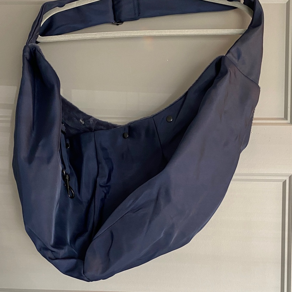 Stylish Navy Pet Carrier Sling